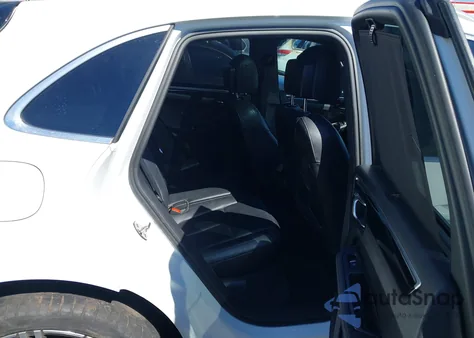 2015 Porsche Macan S z USA, uszkodzony, nr VIN WP1AB2A52FLB51111